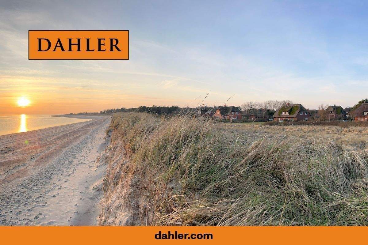 Thumbnail-Ferienwohnung in einem Reetdachhaus auf einem attraktiven Dünengrundstück in 1.Reihe zur Nordsee