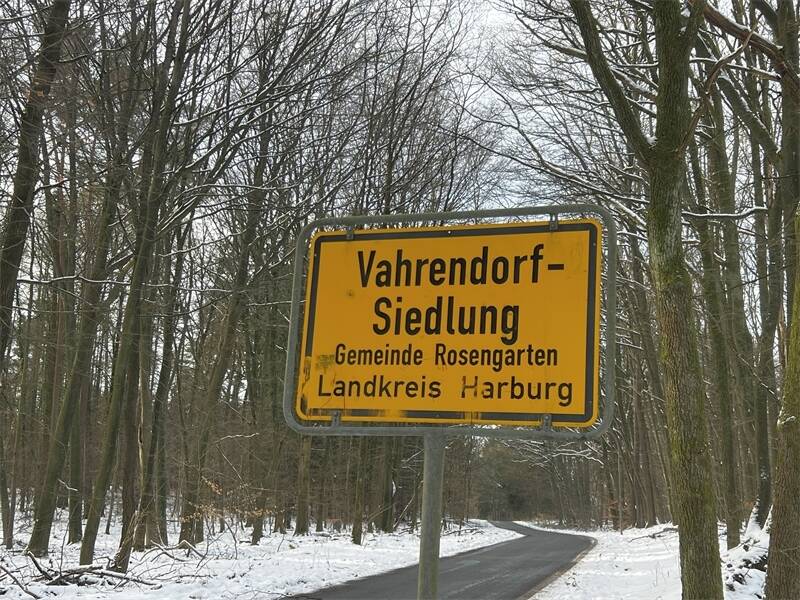 Thumbnail-Pferde und Spaziergänger zur Rushhour - Baugrundstück, 901,00 m² in Vahrendorf-Siedlung