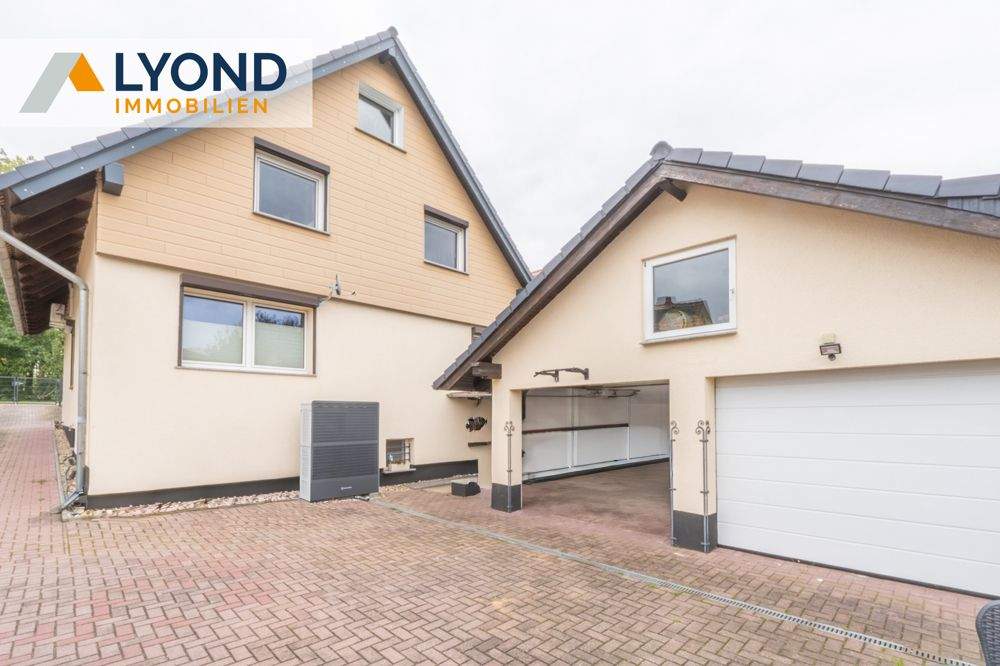 Thumbnail-Zweifamilienhaus saniert zwischen Leipzig - Halle, mit Pool und Garten - modern & energieeffizient