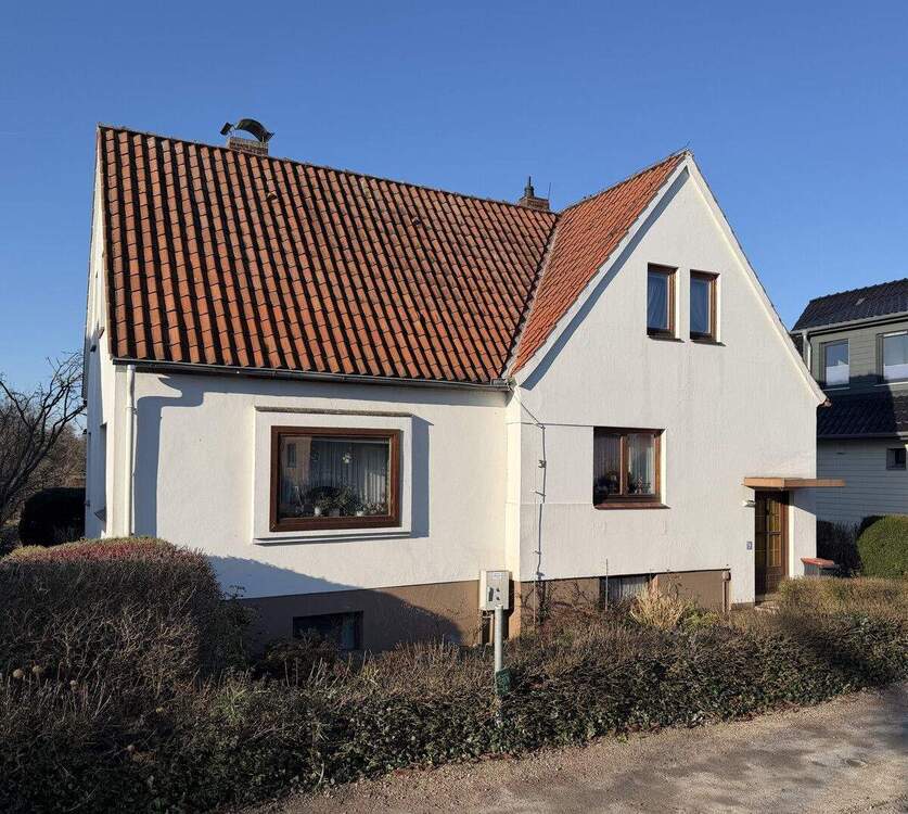 Thumbnail-Einfamilienhaus auf sonnigem Grundstück