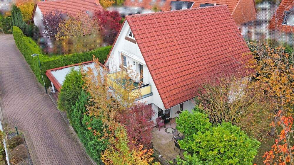 Thumbnail-Junges EFH mit Vollkeller, Balkon, Garten & Doppelcarport in attraktiver Wohnlage in Ronnenberg