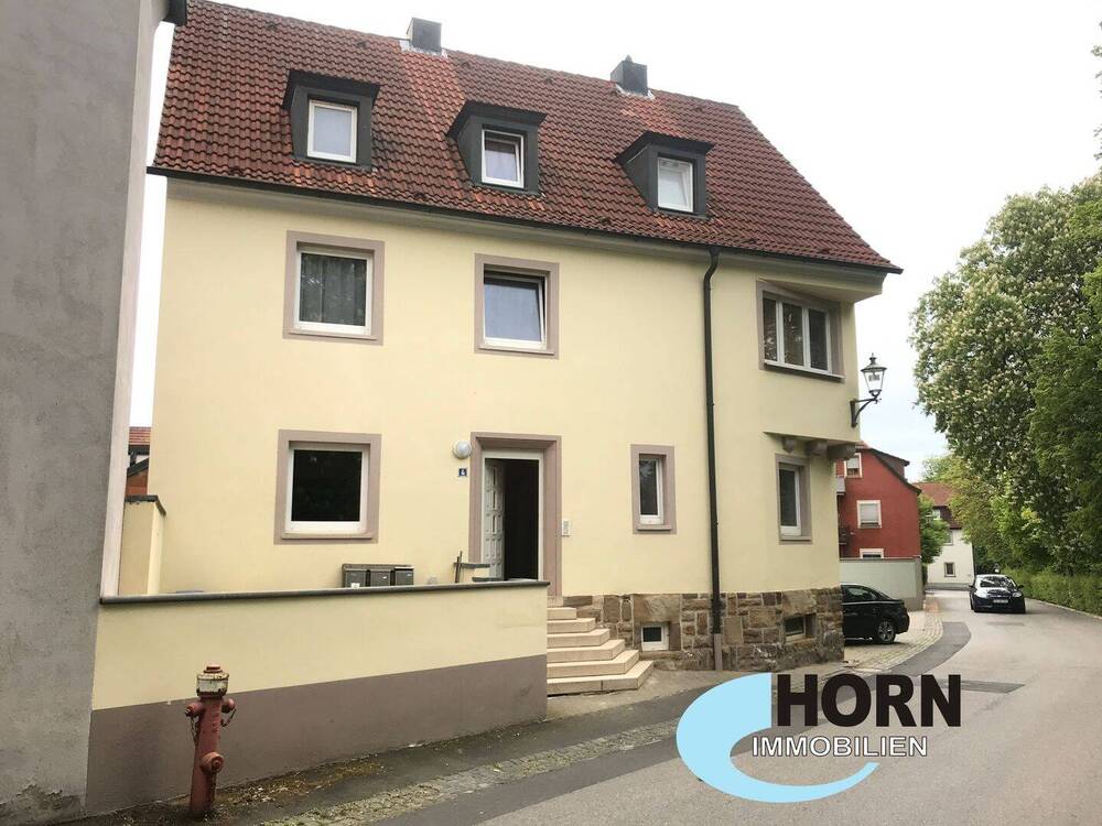 Thumbnail-Solides 3-Familienhaus am Stadtrand