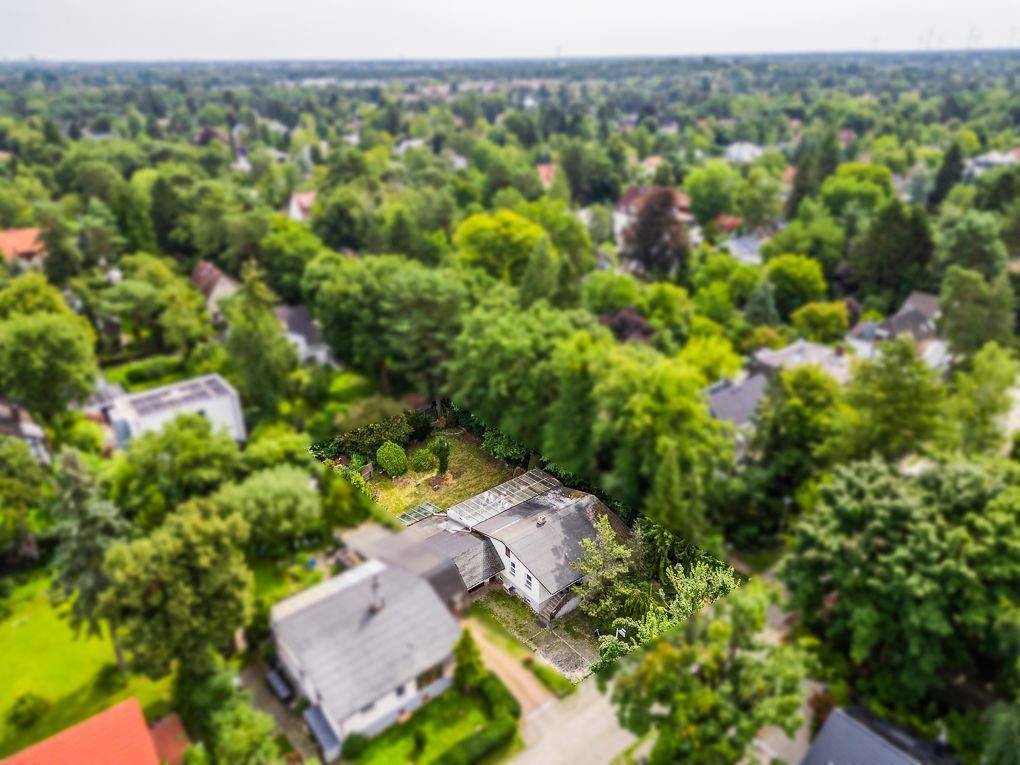 Thumbnail-Großzügiges Eckgrundstück in bester Lage