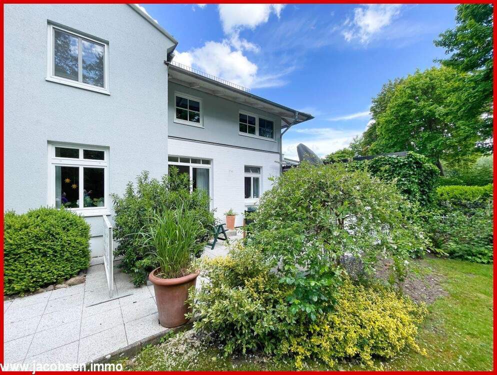 Thumbnail-Ihr Traumhaus im Grünen - Exklusive, großzügige Doppelhaushälfte in beliebter Lage