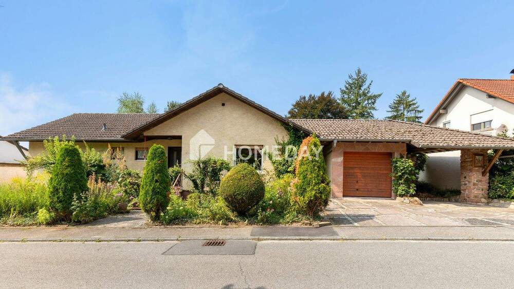 Thumbnail-Viel Platz fürs Familienleben: EFH mit ELW & traumhaftem Gartenparadies im Ortsteil Dilsberg