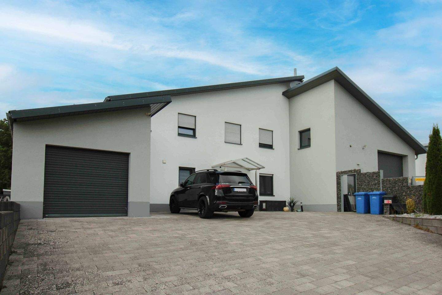 Thumbnail-Modernes Wohnen trifft Arbeiten unter einem Dach - Exklusives Einfamilienhaus mit Gewerbeeinheit