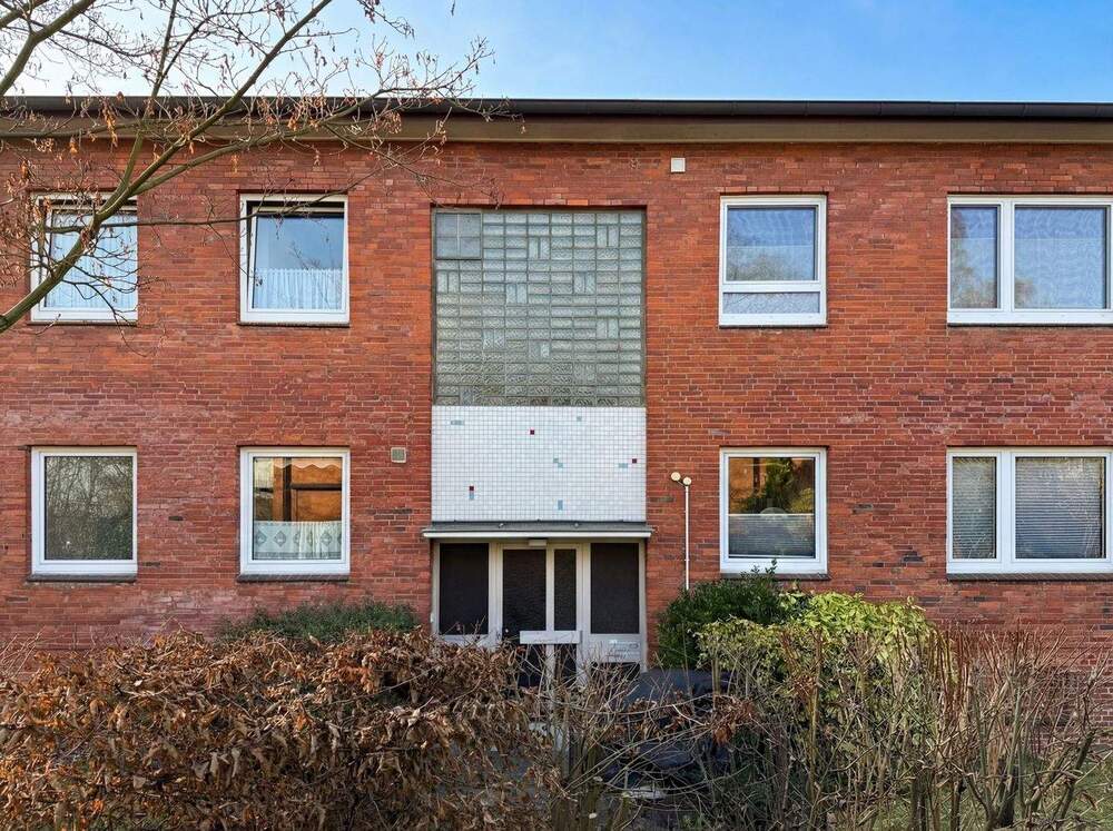 Thumbnail-Großzügige 3 bis 4-Zimmer-Wohnung mit Terrasse und Einzelgarage in guter Lage