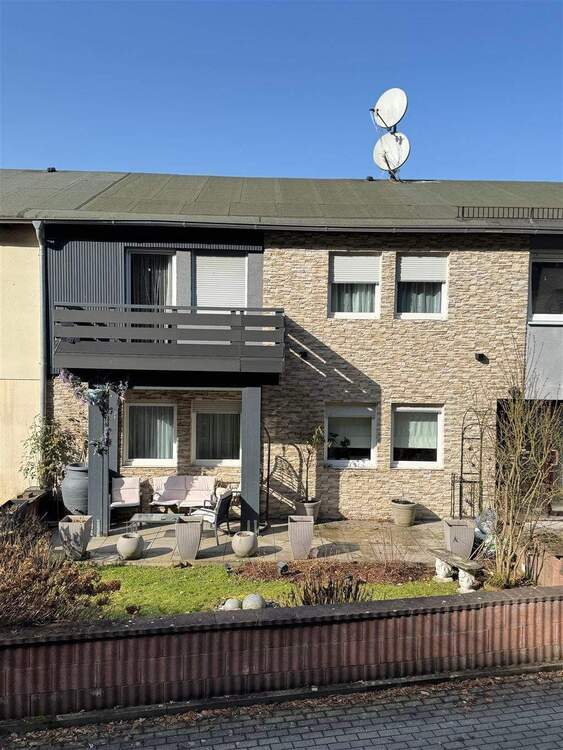 Thumbnail-Reihenmittelhaus in Olpe-Stachelau! Mit kleinem Garten und Bachlauf!