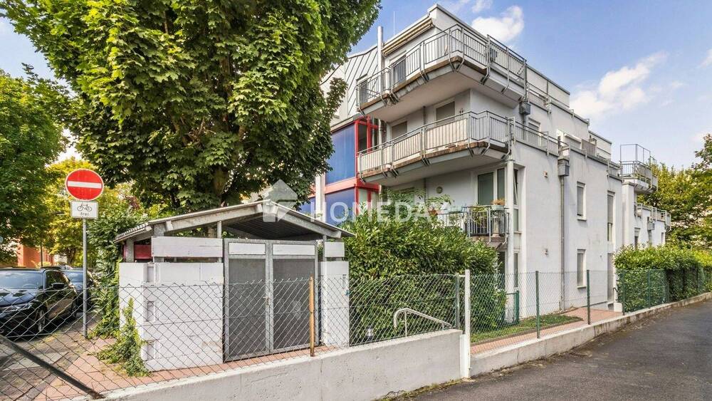 Thumbnail-Moderne Gartenwohnung mit 3 Zimmern, Terrasse und Stellplatz am Sachsenhäuser Berg