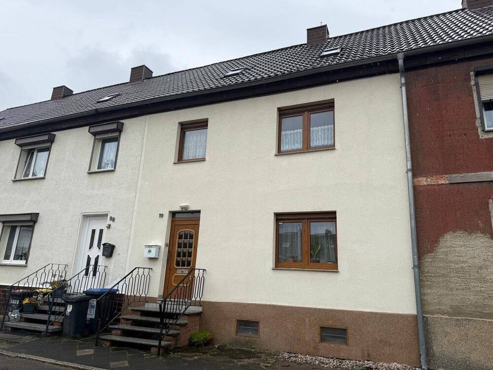 Thumbnail-Reihenhaus im südlichen Stadtgebiet von Halle (S.)