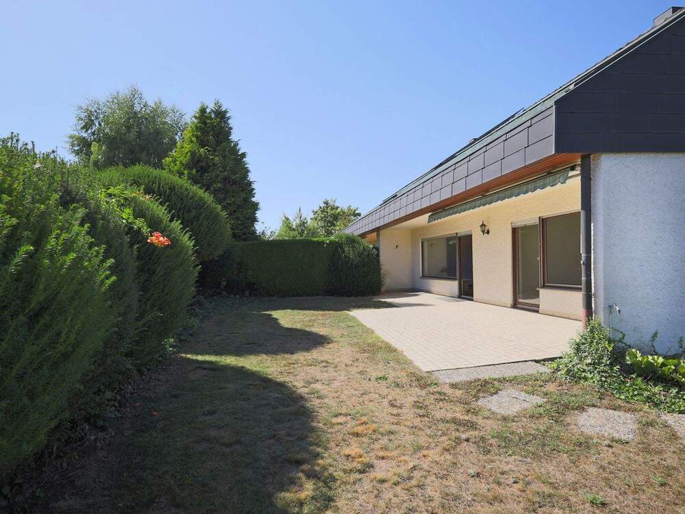 Thumbnail-Platz für die ganze Familie - Großzügiges Haus mit schönem Garten in Nufringen