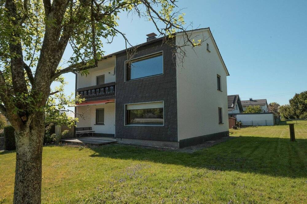 Thumbnail-Freiraum und Platz - freistehendes Wohnhaus in Sonnenlage