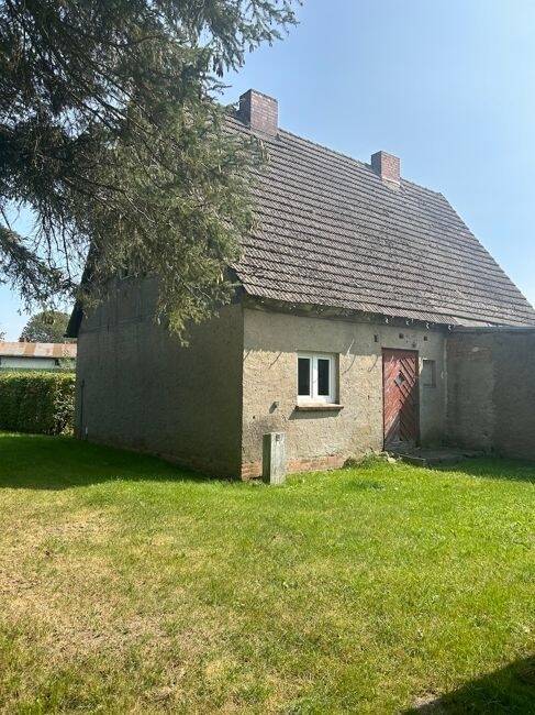 Thumbnail-Grundstück mit kleinem vollständig entkerntem Siedlungshaus im Bestand bei Stralsund nahe Ostsee