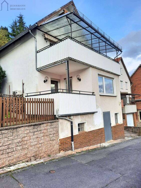 Thumbnail-Attraktives und saniertes Einfamilienhaus mit moderner Heizung in ruhiger Lage von Baumbach!