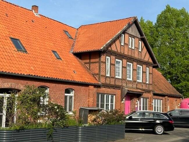 Thumbnail-Wohnen in historischem ehem. Bahnhofshotel auf dem Lande -5 Wohneinheiten - Tierhaltung möglich
