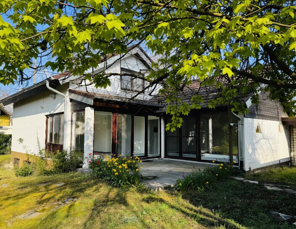 Thumbnail-Großzügiges Wohnen mit traumhaftem Garten!