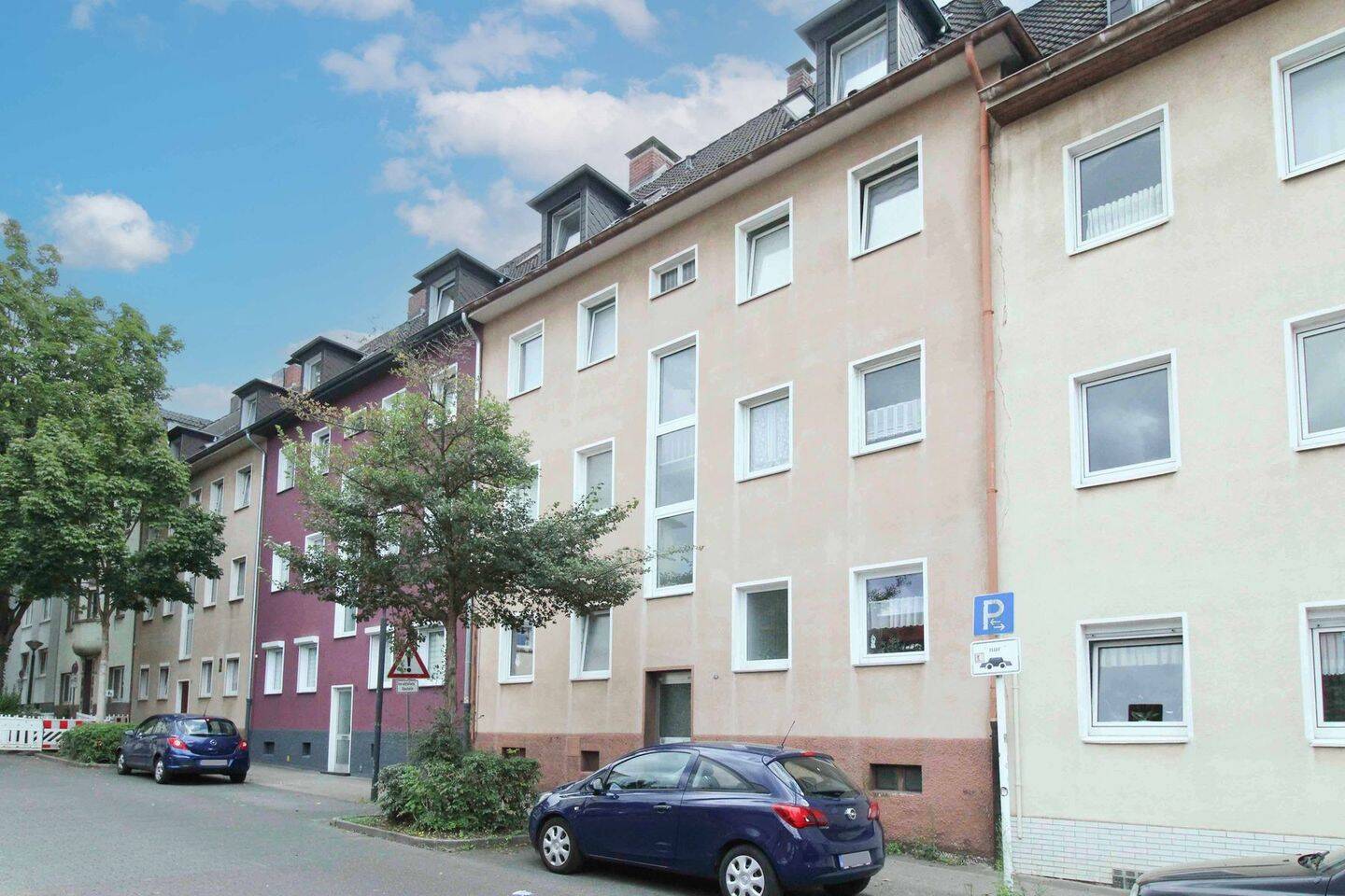 1. Vorderansicht Haus