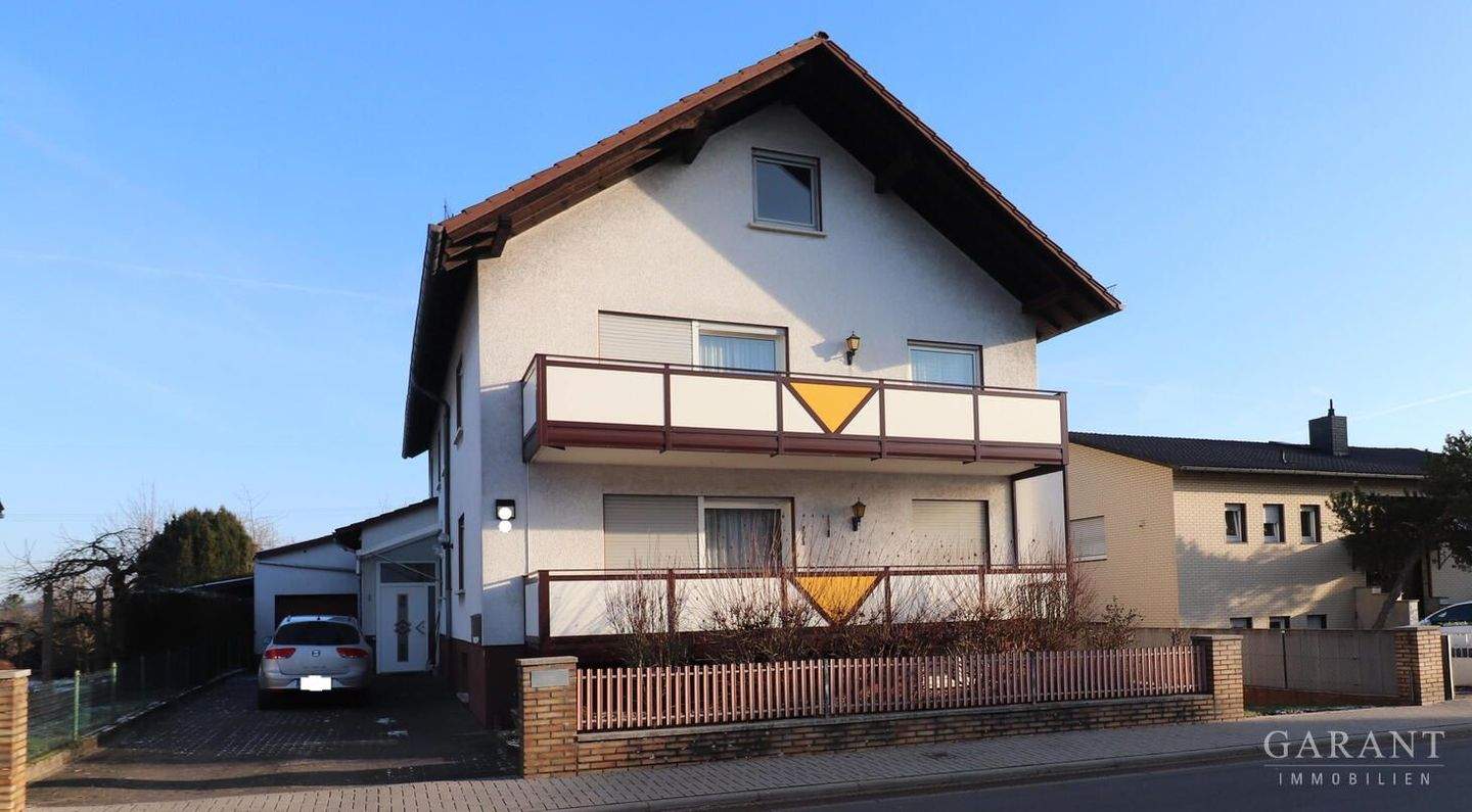 Thumbnail-***Großzügiges Zweifamilienhaus in Seenähe ***