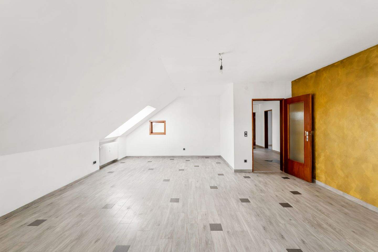 Thumbnail-Ihr neues Zuhause - Großzügige 3,5-Zi-Wohnung mit Gartenanteil und Carport in Seukendorf