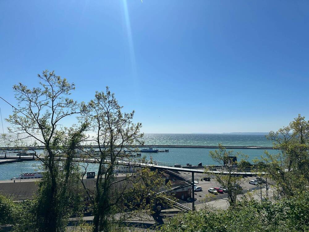 Thumbnail-Doppelhaushälfte in Traumlage in Sassnitz mit atemberaubendem Ostseeblick