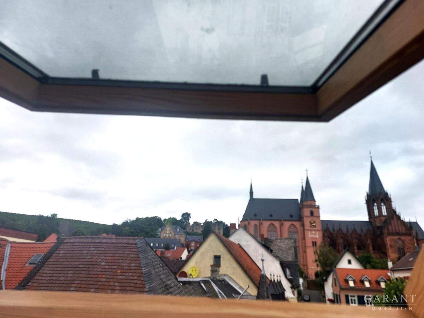 Thumbnail-Historisches Mehrfamilienhaus mit spannendem Untergrund wartet auf Sie