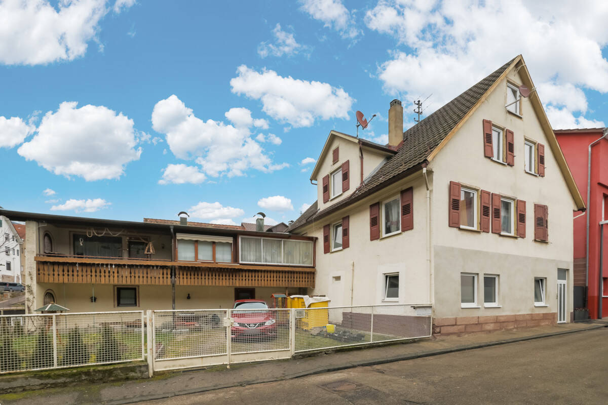 Straßenansicht