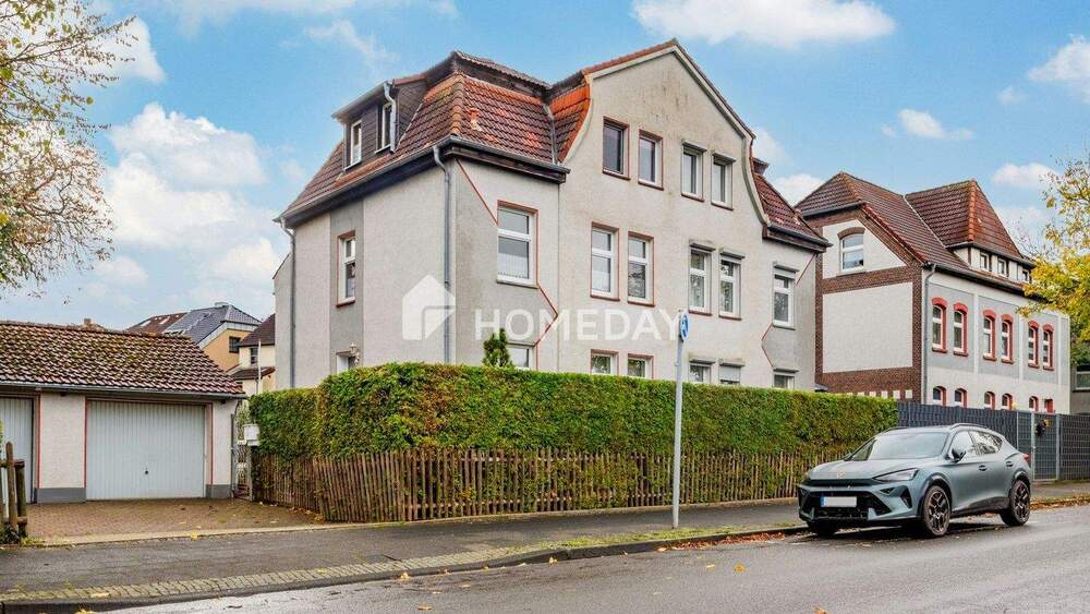 Thumbnail-Geräumige DHH mit ca. 140 m² Gesamtfläche (davon 96 m² Wohnfläche) und liebevoll angelegtem Garten