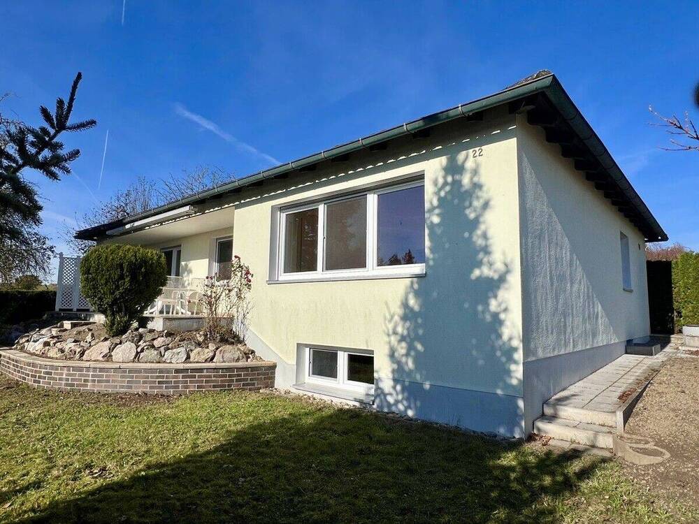 Thumbnail-Familienfreundliches Einfamilienhaus mit Einliegerwohnung in ruhiger, gut angebundener Lage