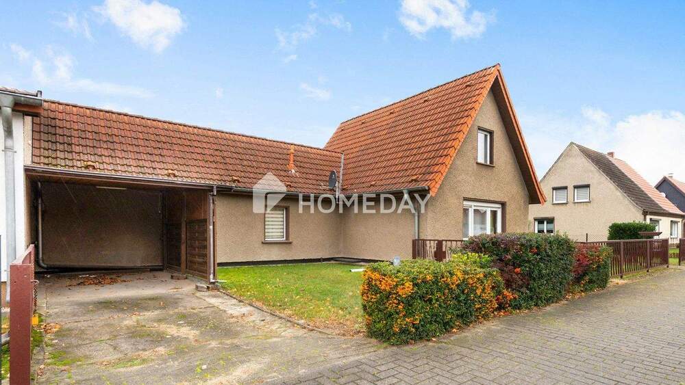 Thumbnail-Viel Platz für Ihre Ideen: Einfamilienhaus mit 4 Zimmern, großem Garten und Nebengebäude