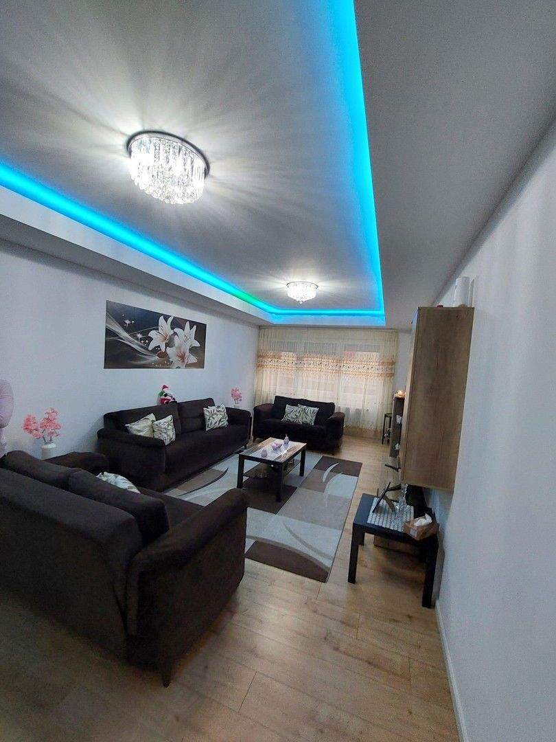 Thumbnail-2x Stadtwohnung 2,5 Zimmer 65qm und 4 Zimmer 81qm Wohnung Büro Praxis Aufzug Eigentumswohnung