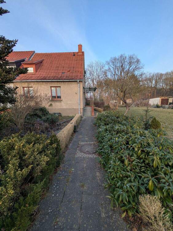 Thumbnail-***Doppelhaushälfte mit großem Grundstück in Alt Schwerin - Ihr Raum für Leben und Freiheit – ***