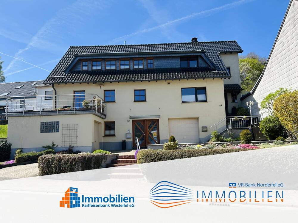 Thumbnail-Ihr neues Zuhause mit Perspektive: Modernisiertes Zweifamilienhaus, großer Garten und beste Anbindung!