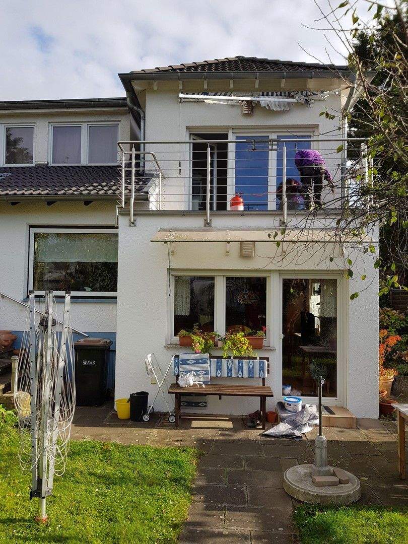 Thumbnail-Zweifamilienrheieneckhaus mit 2 Eingängen in Köln Heimersdorf