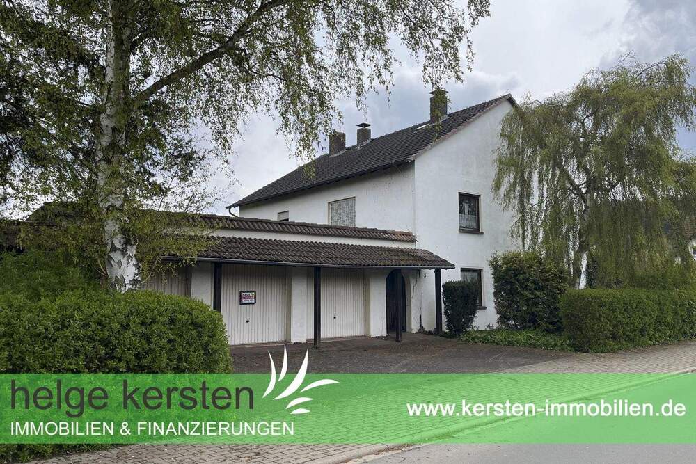 Thumbnail-Großzügiges Zweifamilienhaus in Vöhl sucht neue Eigentümer!