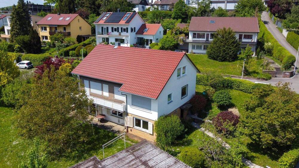 Thumbnail-Einfamilienhaus mit Top-Lage in Nürtingen-Oberensingen Provisionsfrei