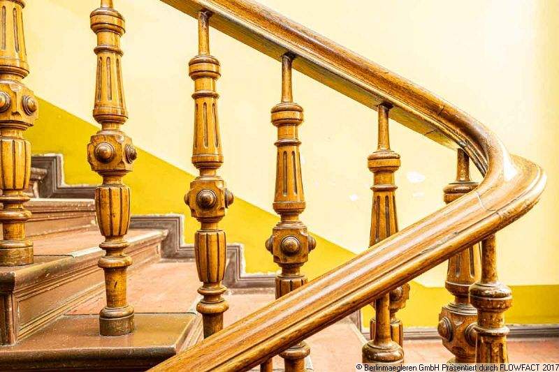 Thumbnail-Vermietete 5-Zimmer Altbauwohnung mit 2 Balkonen am Paul-Lincke-Ufer