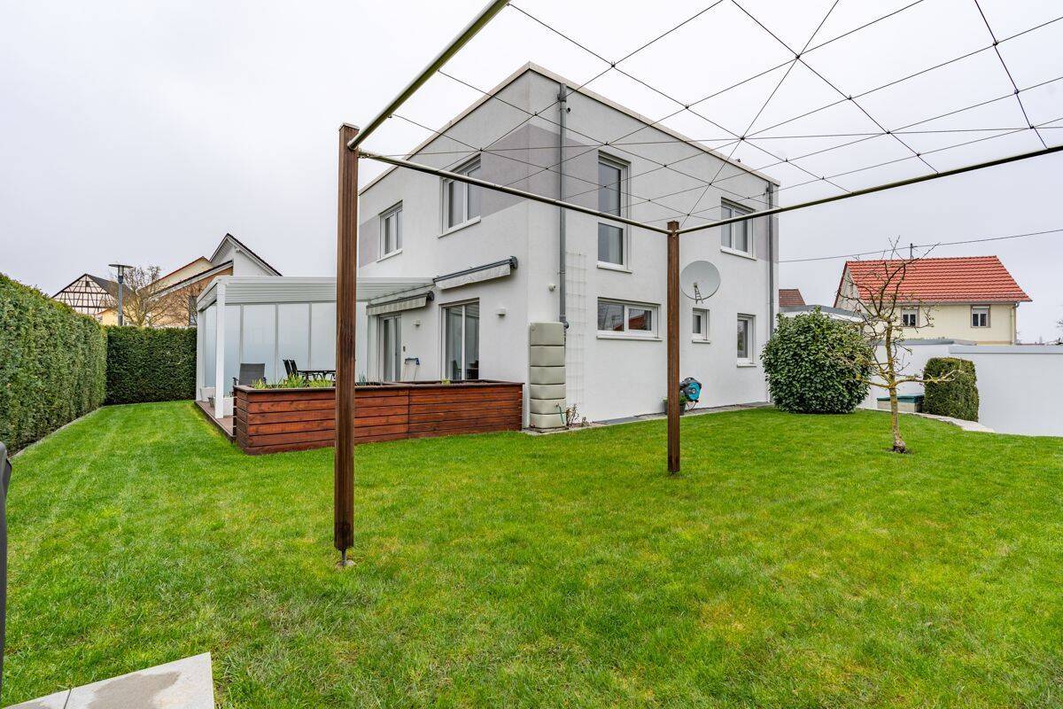 Thumbnail-Stilvolles Einfamilienhaus mit Garage, Carport und hochwertiger Ausstattung in Balingen-Engstlatt