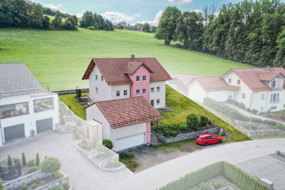 Thumbnail-Wohnen mit Weitblick - großzügiges Zweifamilienhaus mit Einliegerwohnung und Doppelgarage!