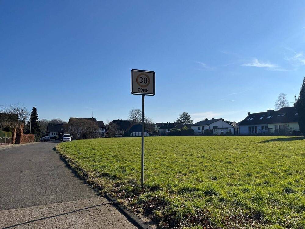 Thumbnail-Bauen in bester Lage von Voiswinkel für ein Einfamilien- oder Doppelhaus