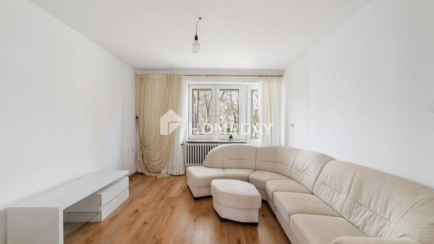 Thumbnail-Helle und renovierte 3-Zimmer-Wohnung mit großem Balkon und Blick ins Grüne