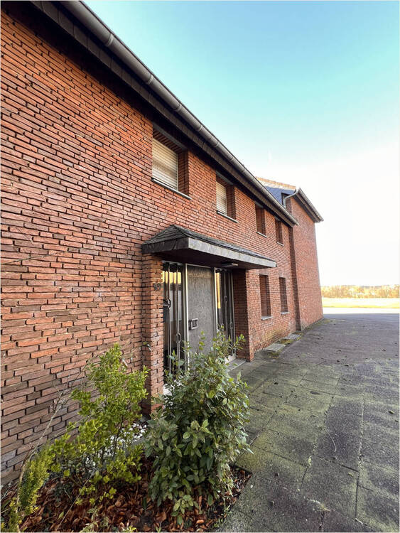 Thumbnail-Modernes Ein-Zweifamilienhaus mit großem Grundstück in Aachen-Lichtenbusch!