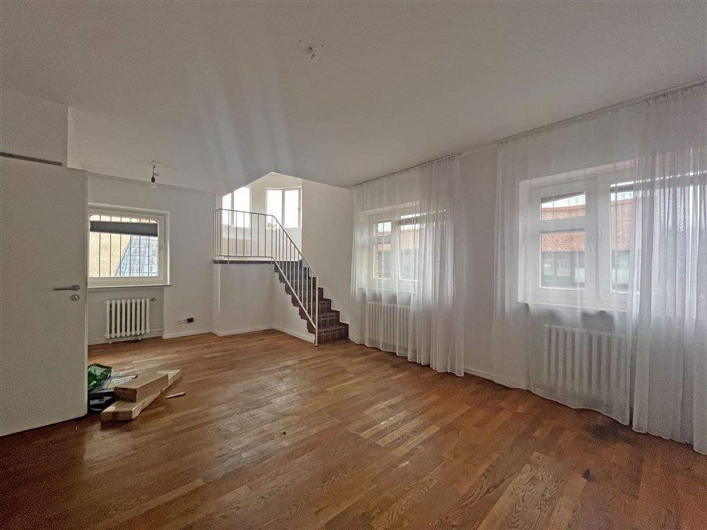 Thumbnail-Immobilien Richter: Preissenkung! Großzügige Gewerbeeinheit in Garath ideal für Kita oder Sportstudio