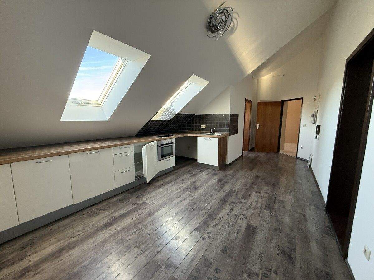 Thumbnail-2 in 1! - Große Wohnung mit separatem Büro oder Gästeapartment in Nittendorf!