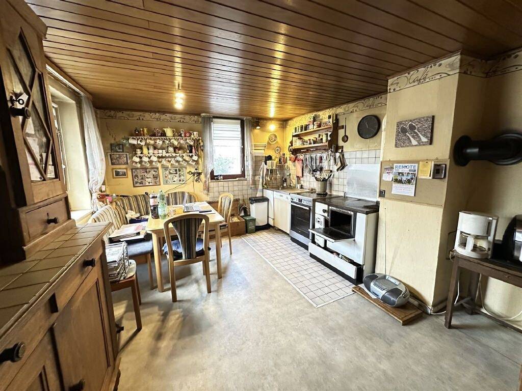 Thumbnail-Einfamilienhaus mit Scheune und schönem Garten!