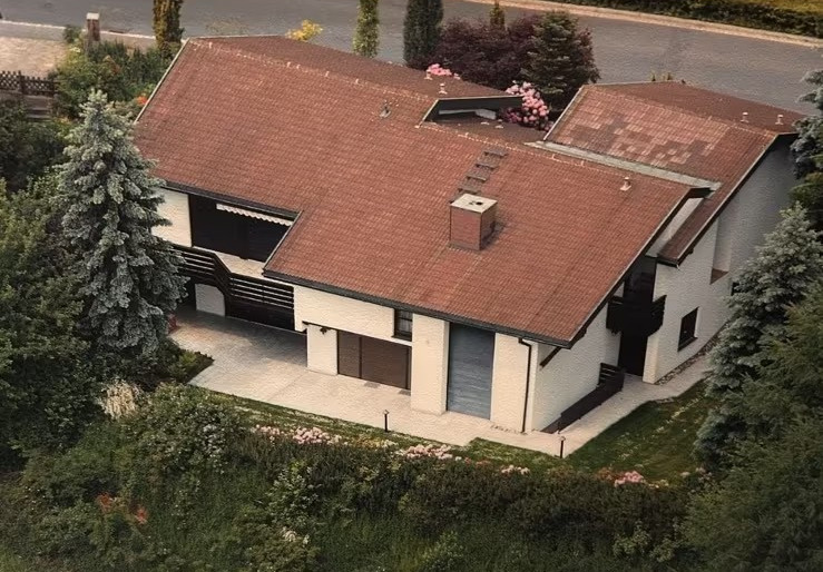 Thumbnail-Seltene Gelegenheit: Großes Einfamilienhaus mit Garten - niedrigste Gewerbesteuer in Bayern