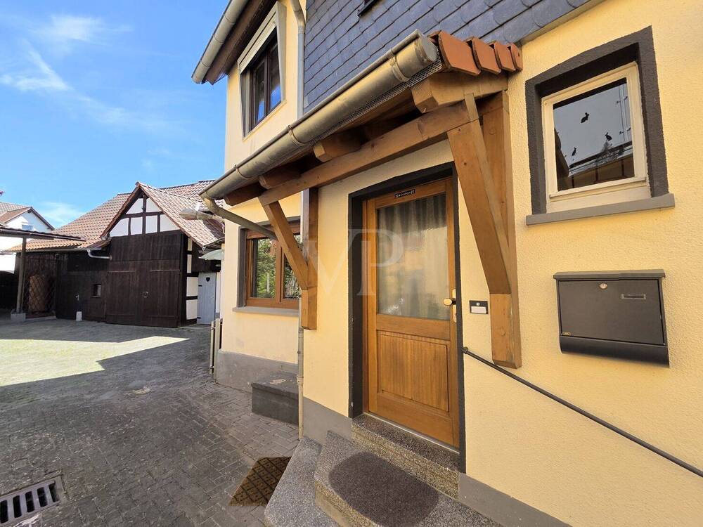 Thumbnail-Gepflegtes Altstadthaus mit großer Scheune und Innenhof in zentraler ruhiger Lage von Brandoberndorf