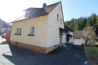 Thumbnail-Geräumiges 1-Familien-Wohnhaus mit zusätzlichem Wirtsgebäude