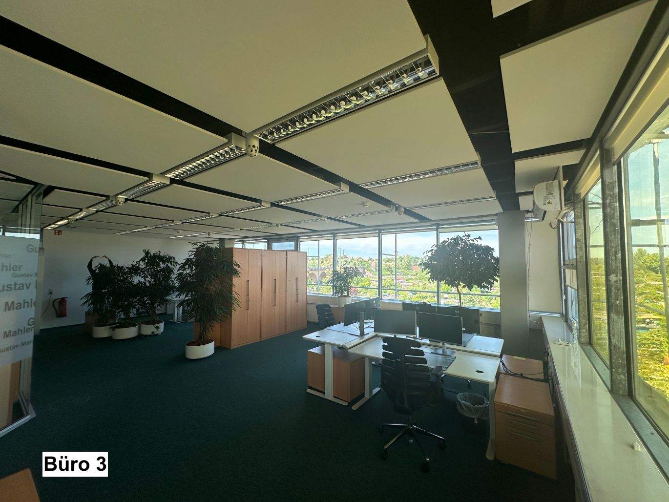Büro 3 (Schreibtischplätze)