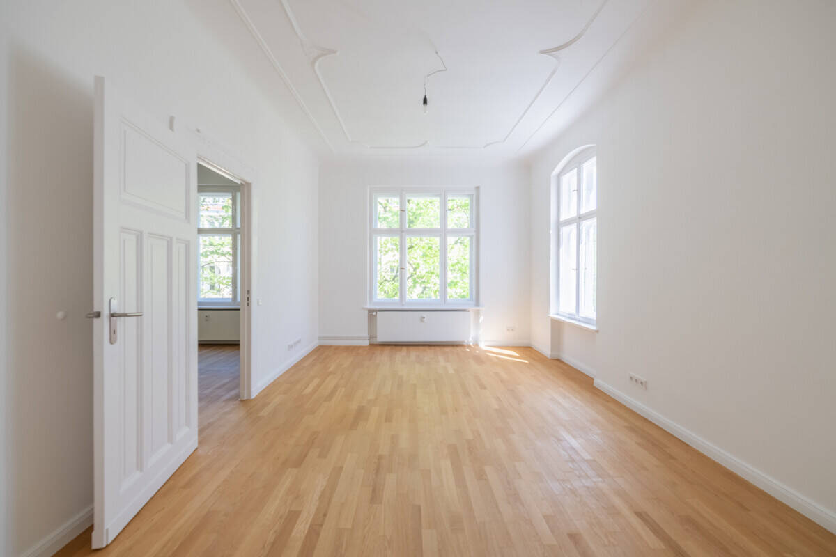 Thumbnail-Hochwertig sanierte Stuck-Wohnung mit erstklassiger Ausstattung, Balkon, Parkett | bezugsfrei