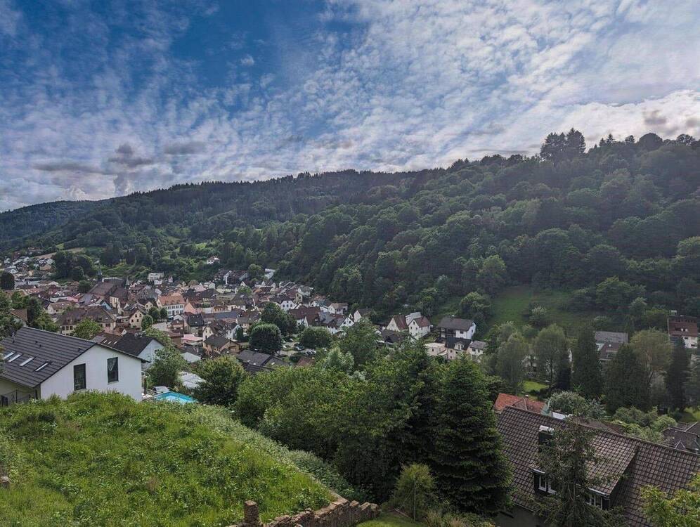 Thumbnail-Sonniges Grundstück mit unverbaubarem mit Blick ins Tal